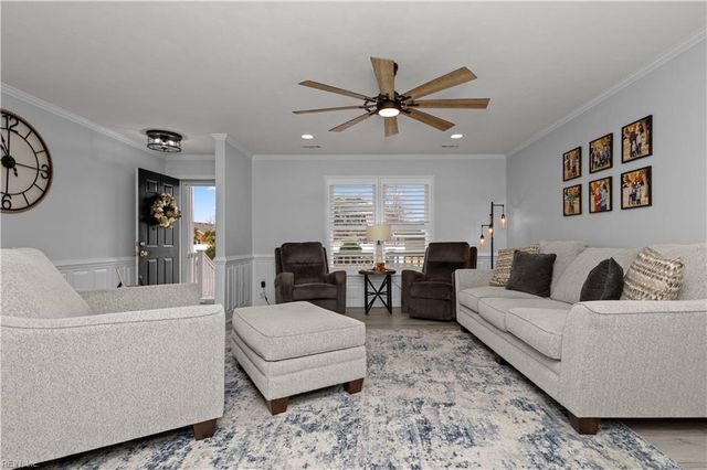 805 Poplar Ridge DR, Chesapeake, VA 23322