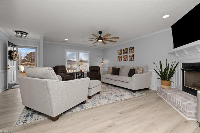 805 Poplar Ridge DR, Chesapeake, VA 23322