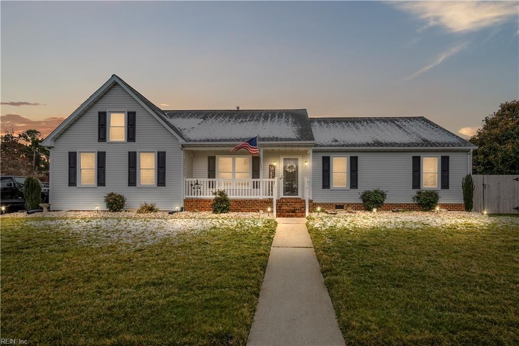 805 Poplar Ridge DR, Chesapeake, VA 23322