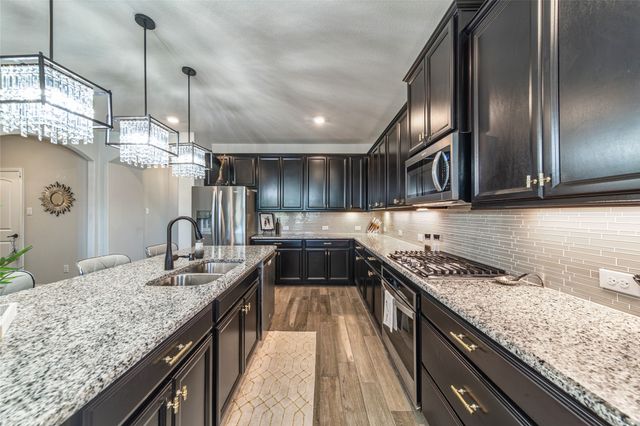 2109 Swanmore Way, Forney, TX 75126