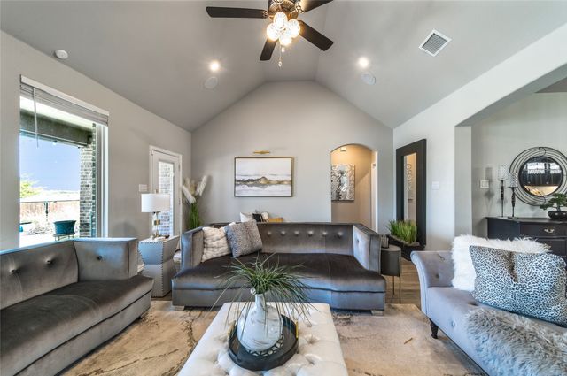 2109 Swanmore Way, Forney, TX 75126