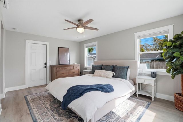 3515 19TH STREET N, St Petersburg, FL 33713