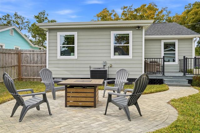 3515 19TH STREET N, St Petersburg, FL 33713