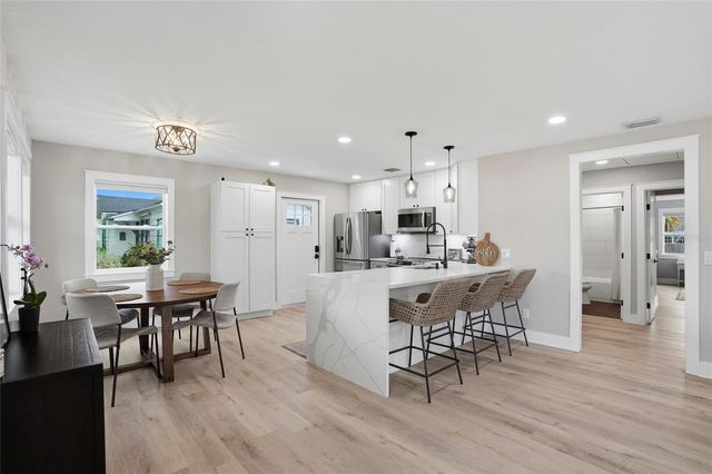 3515 19TH STREET N, St Petersburg, FL 33713