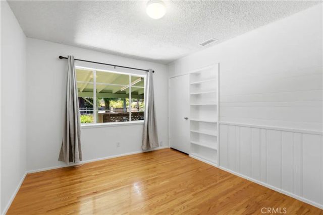 4450 Matilija Avenue, Sherman Oaks, CA 91423
