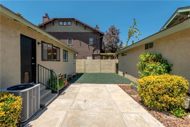 4450 Matilija Avenue, Sherman Oaks, CA 91423