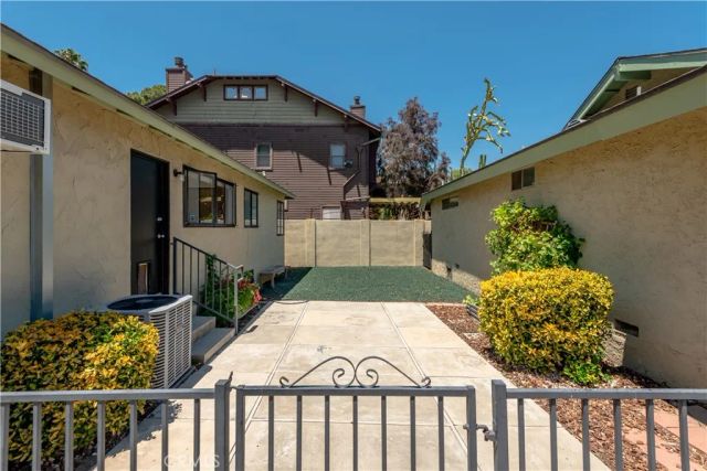 4450 Matilija Avenue, Sherman Oaks, CA 91423