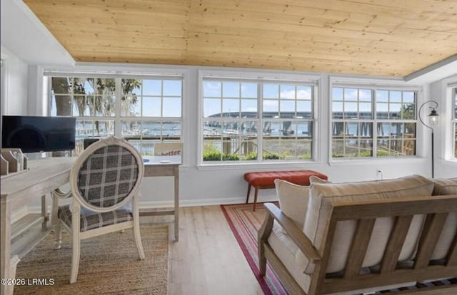 21 Mariners Court, Port Royal, SC 29935