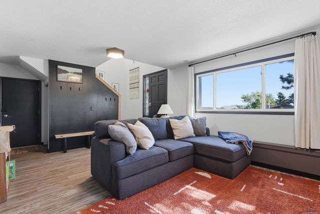 2423 CAMERON DR, Rapid City, SD 57702