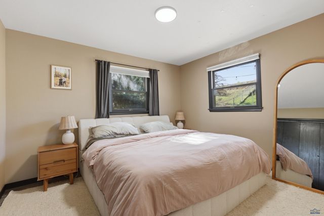 2423 CAMERON DR, Rapid City, SD 57702