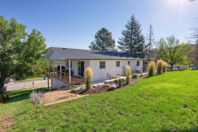 2423 CAMERON DR, Rapid City, SD 57702