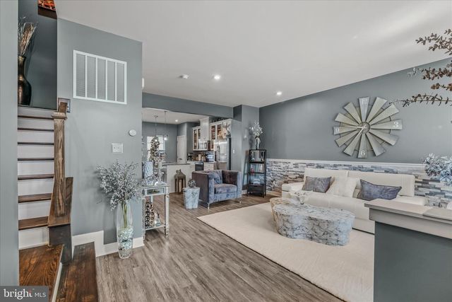 203 ONTARIO DR, Falling Waters, WV 25419