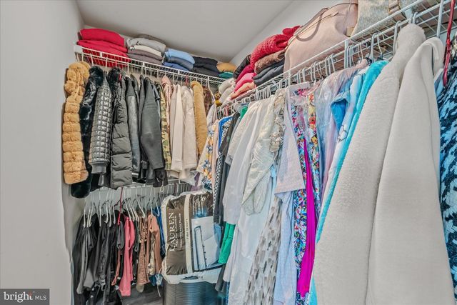 203 ONTARIO DR, Falling Waters, WV 25419