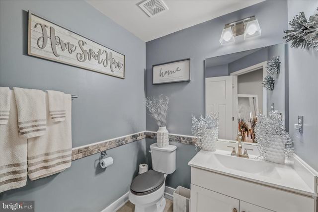 203 ONTARIO DR, Falling Waters, WV 25419