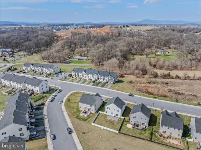 203 ONTARIO DR, Falling Waters, WV 25419