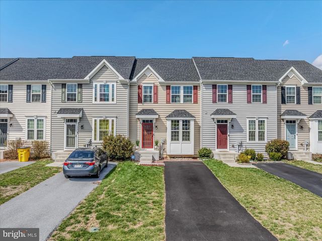 203 ONTARIO DR, Falling Waters, WV 25419