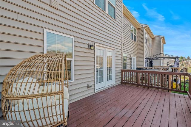 203 ONTARIO DR, Falling Waters, WV 25419