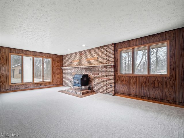 14345 W Sprague Road, Strongsville, OH 44136