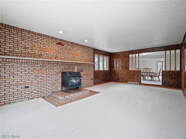 14345 W Sprague Road, Strongsville, OH 44136