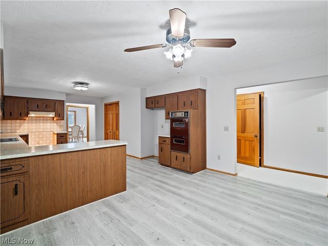 14345 W Sprague Road, Strongsville, OH 44136