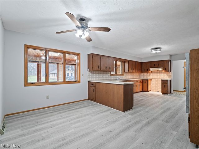 14345 W Sprague Road, Strongsville, OH 44136