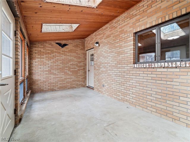 14345 W Sprague Road, Strongsville, OH 44136