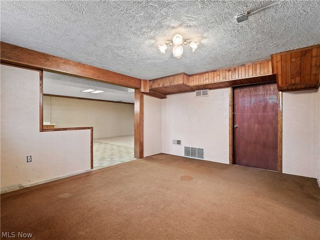 14345 W Sprague Road, Strongsville, OH 44136