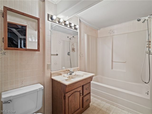 14345 W Sprague Road, Strongsville, OH 44136