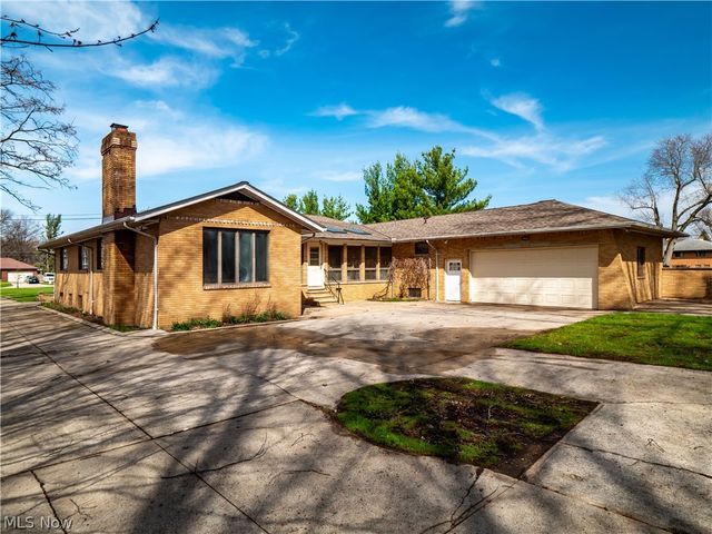 14345 W Sprague Road, Strongsville, OH 44136