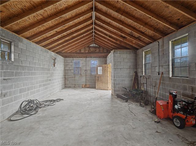 14345 W Sprague Road, Strongsville, OH 44136