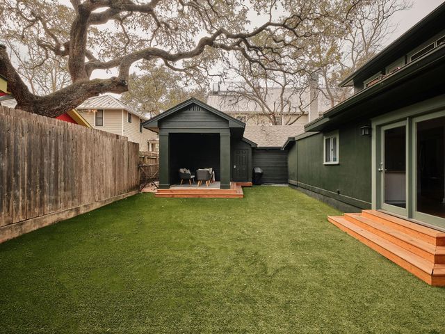 1709 Brackenridge ST, Austin, TX 78704