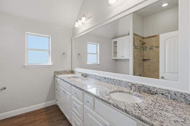 1101 W Iberian Court, Granbury, TX 76048