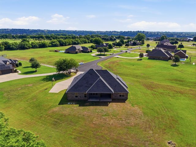 1101 W Iberian Court, Granbury, TX 76048