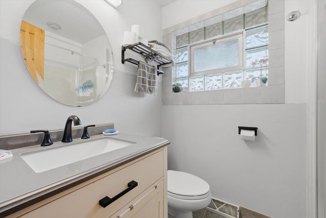 10716 S Nashville Avenue, Worth, IL 60482