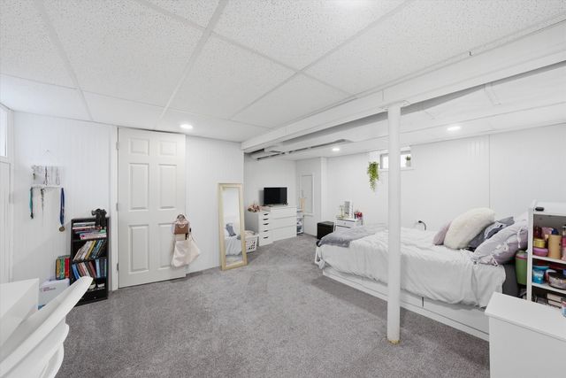 10716 S Nashville Avenue, Worth, IL 60482