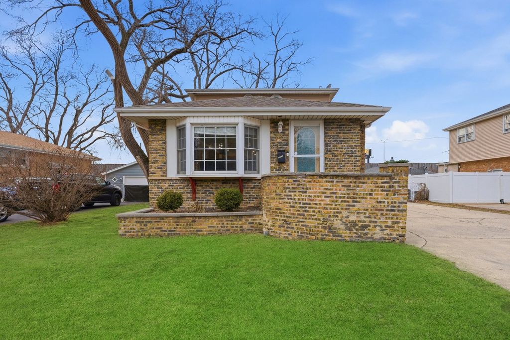 10716 S Nashville Avenue, Worth, IL 60482