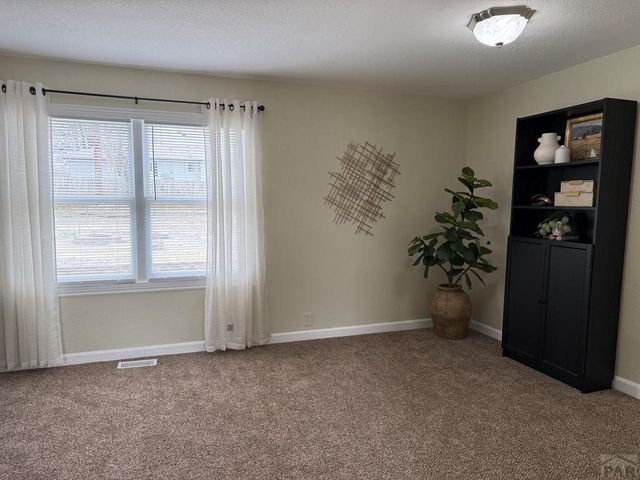 2519 6th Ave, Pueblo, CO 81003