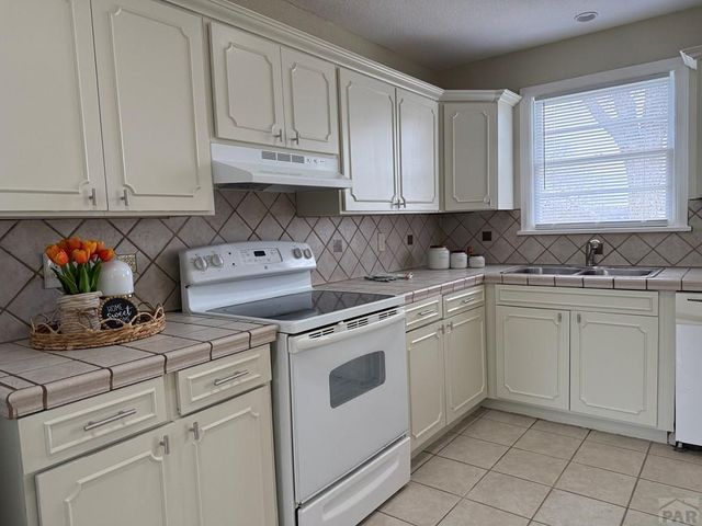 2519 6th Ave, Pueblo, CO 81003