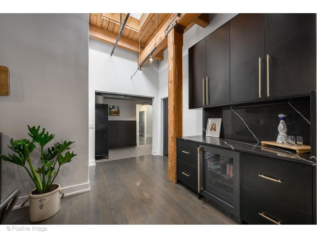 420 W Ontario Street 405, Chicago, IL 60654 — photo 4