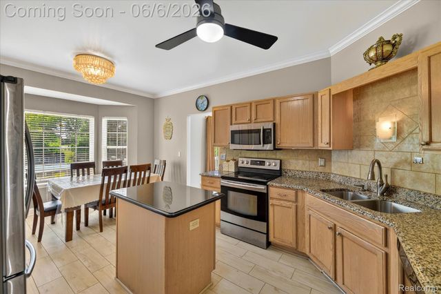5324 Sequoia Court, Burton, MI 48439