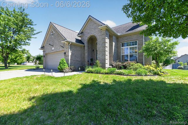 5324 Sequoia Court, Burton, MI 48439