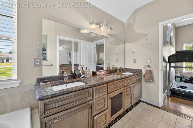 5324 Sequoia Court, Burton, MI 48439