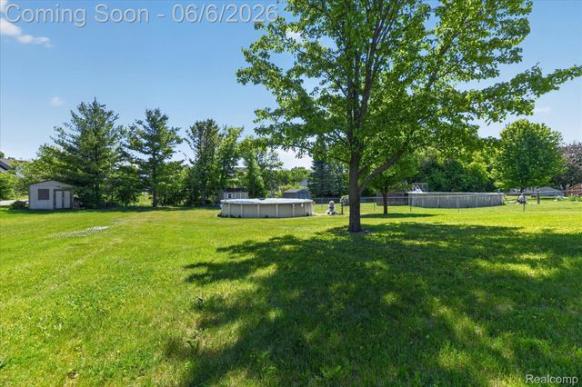5324 Sequoia Court, Burton, MI 48439
