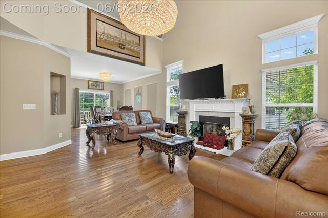 5324 Sequoia Court, Burton, MI 48439