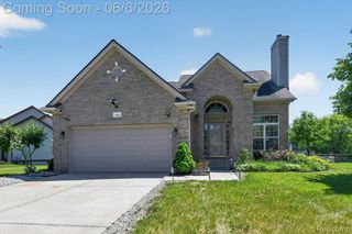 5324 Sequoia Court, Burton, MI 48439