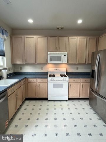 9103 BLUE HERON CT, Palmyra, NJ 08065