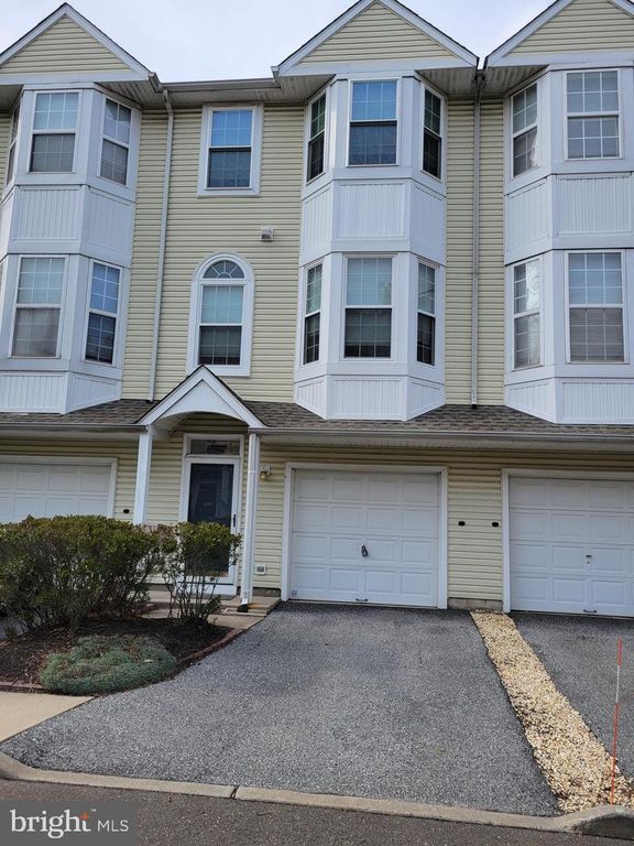 9103 BLUE HERON CT, Palmyra, NJ 08065