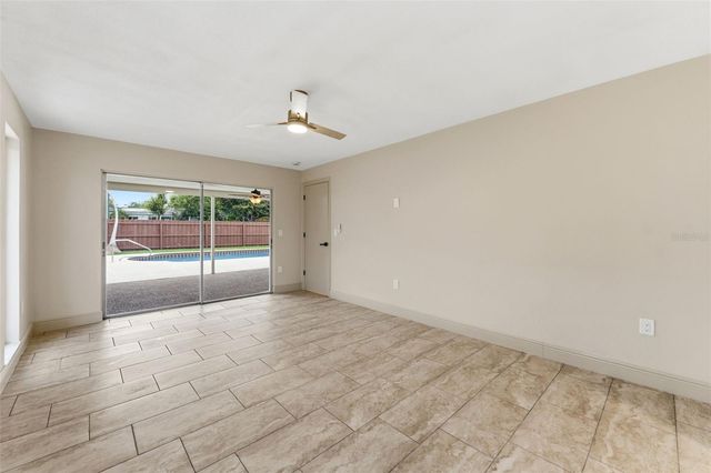 10711 FRANCIS LN, Largo, FL 33774