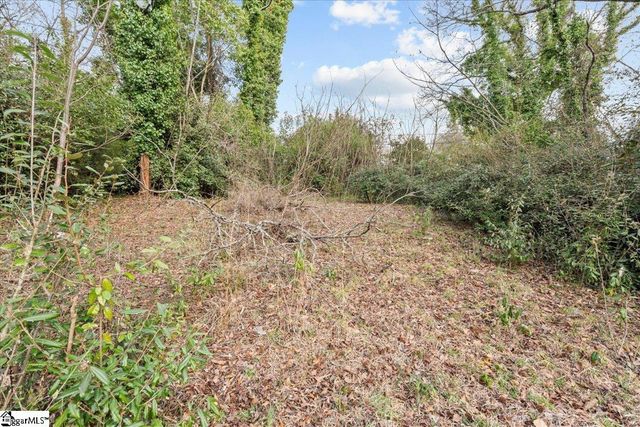 213 Caulder Circle, Spartanburg, SC 29306