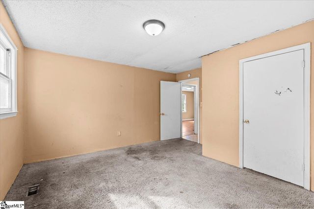 213 Caulder Circle, Spartanburg, SC 29306